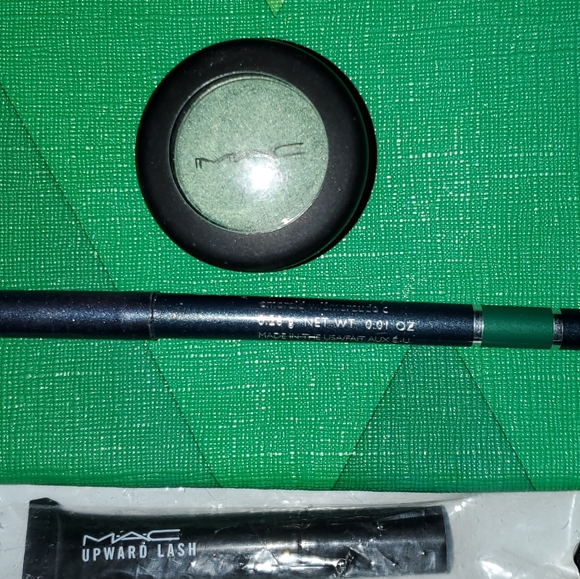 🇮🇪St. Patrick's Day MAC Emerald Green Eyeshadow Bundle 🇮🇪 - Picture 6 of 6